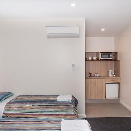 Campbell Town Hotel Motel Экстерьер фото